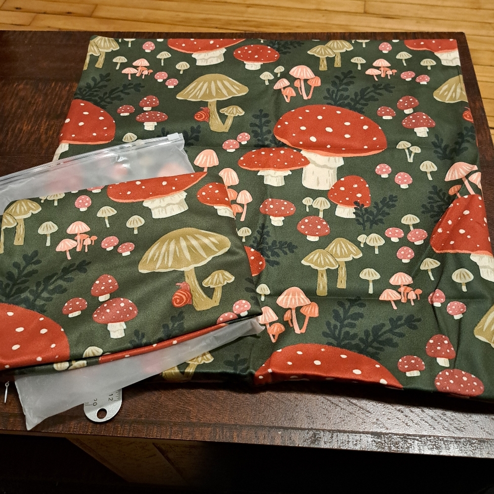 Mushroom Pillowcases - Green - two pillowcases